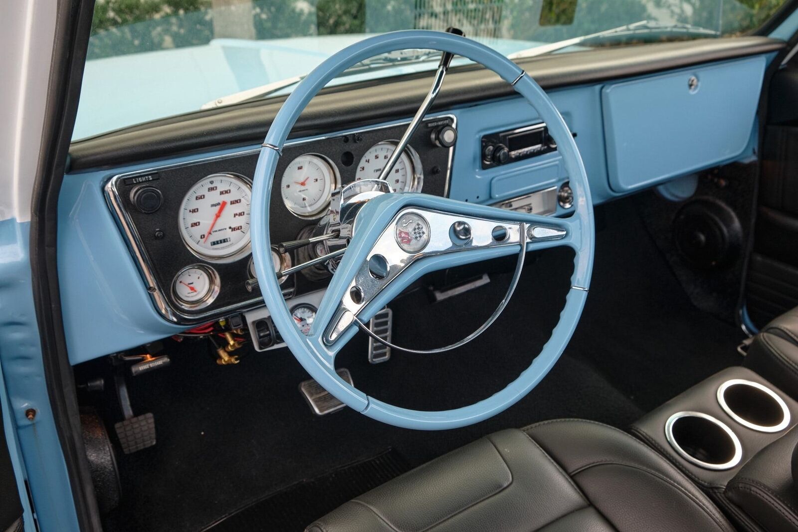 Chevrolet-C-10-1972-2-Door-13