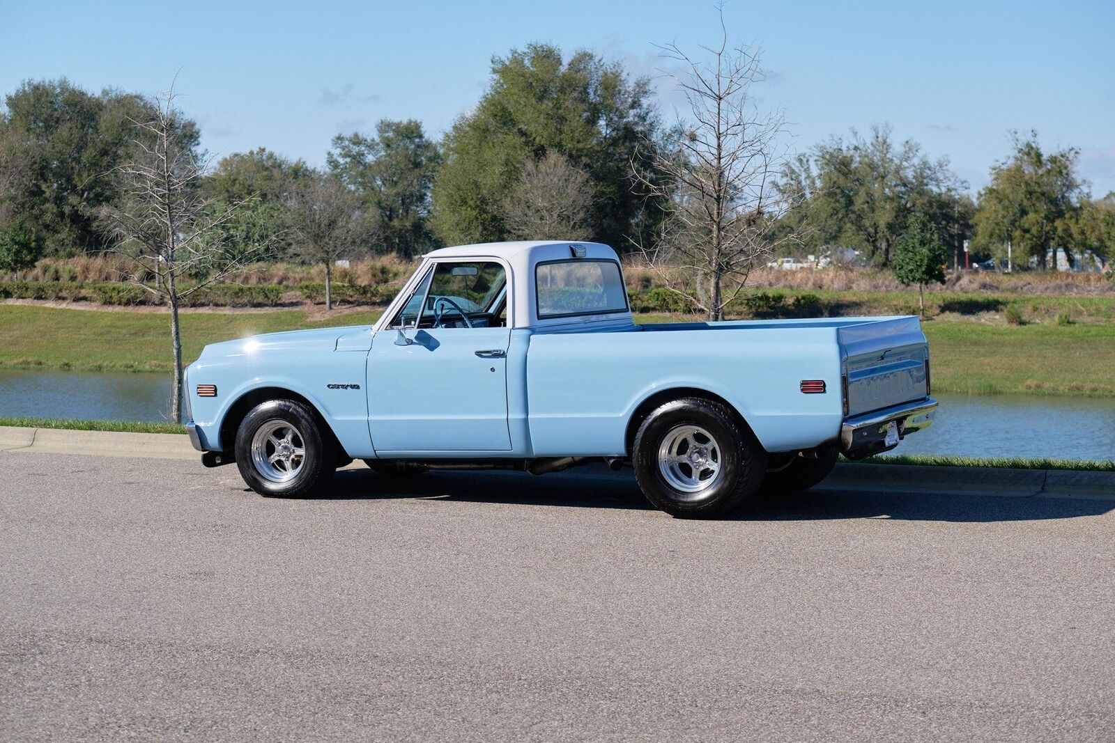 Chevrolet-C-10-1972-2-Door-19