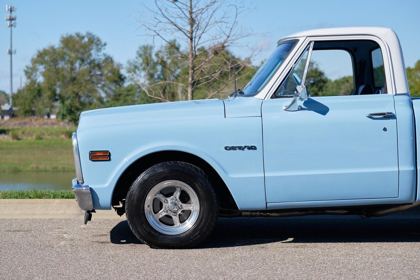Chevrolet-C-10-1972-2-Door-22