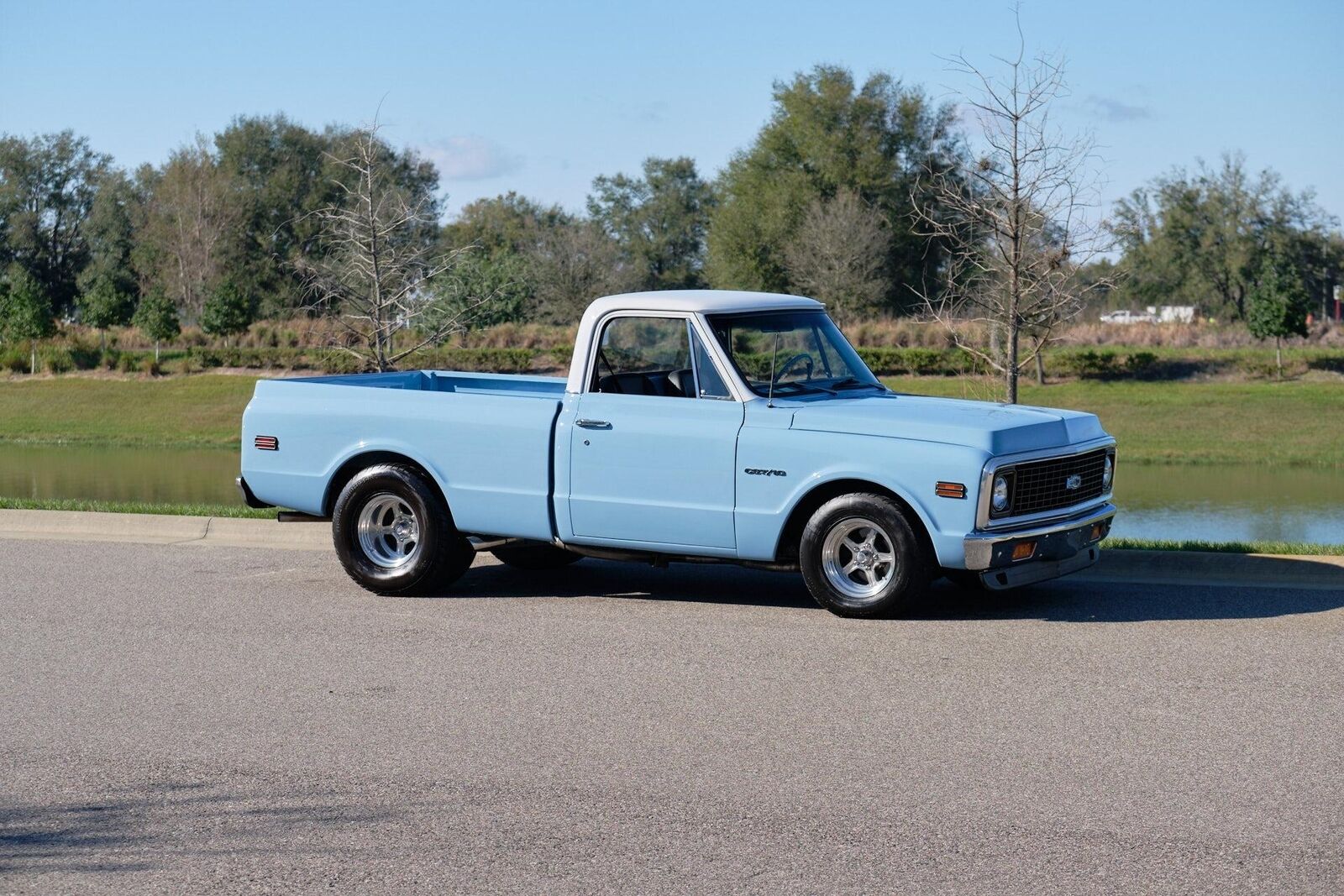 Chevrolet-C-10-1972-2-Door-36