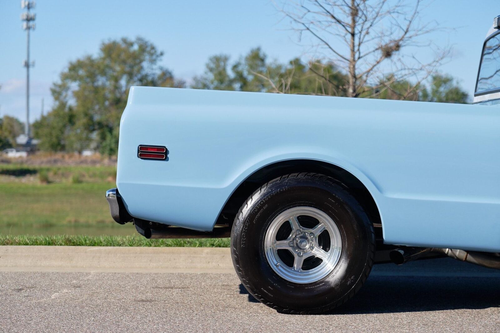 Chevrolet-C-10-1972-2-Door-39