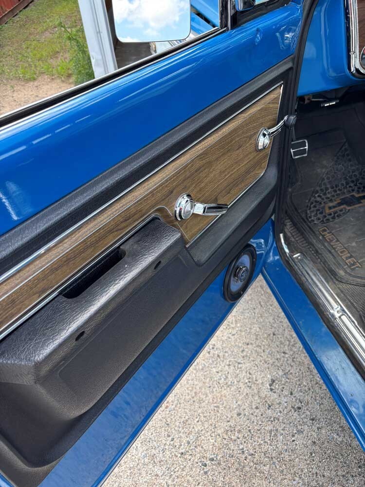 Chevrolet-C-10-1972-3
