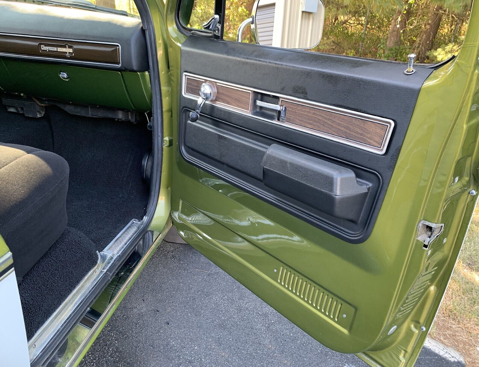 Chevrolet-C-10-1973-Standard-Cab-Pickup-18