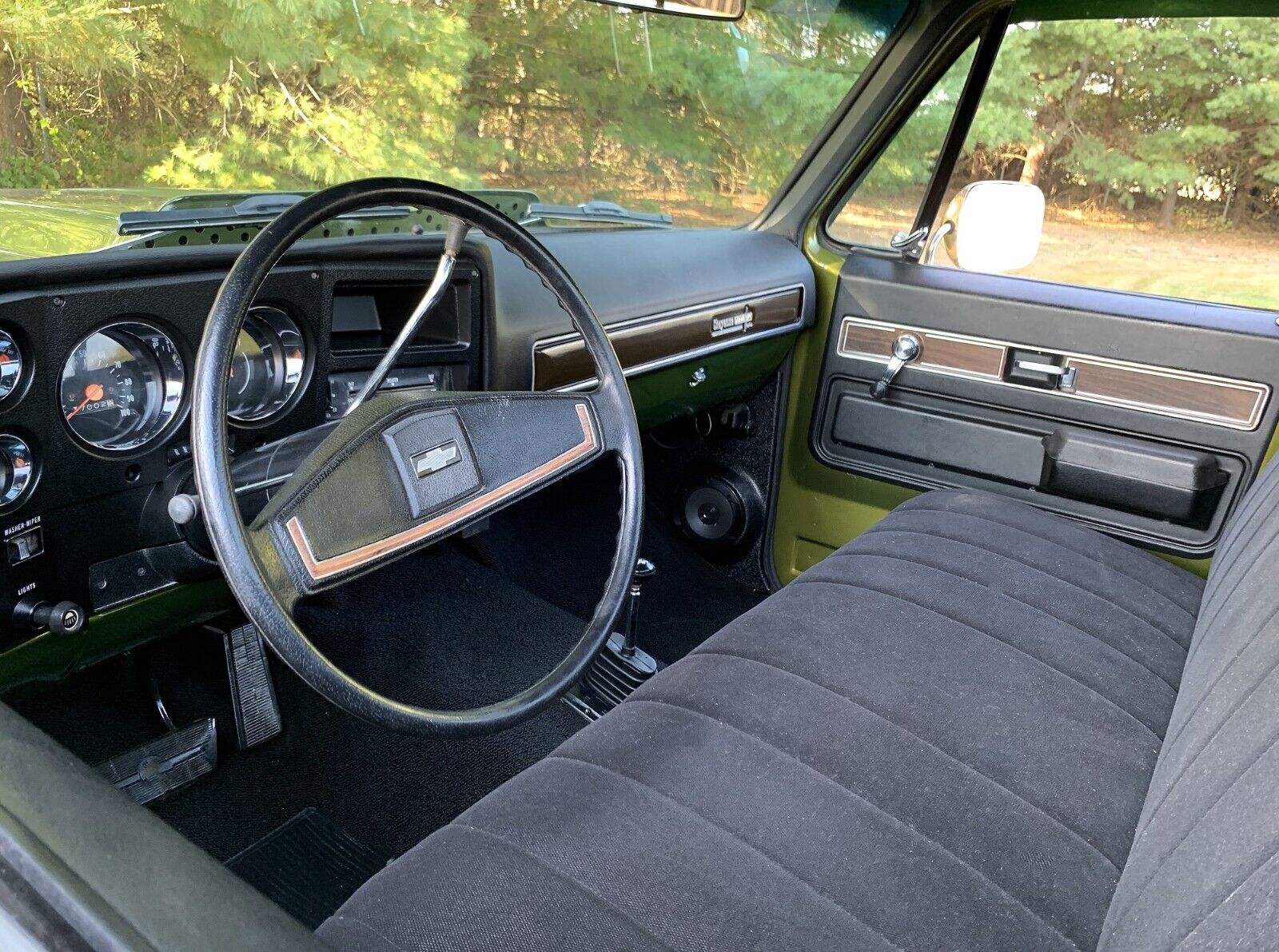 Chevrolet-C-10-1973-Standard-Cab-Pickup-24