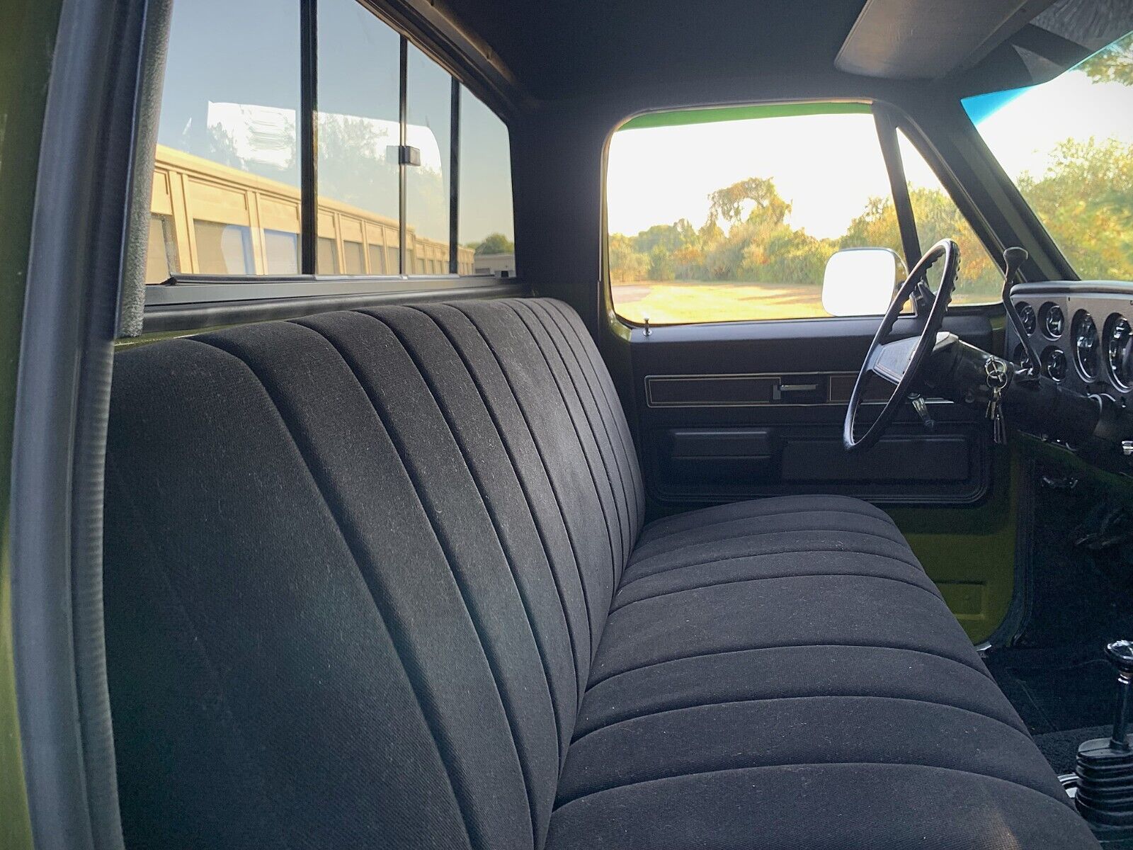 Chevrolet-C-10-1973-Standard-Cab-Pickup-25
