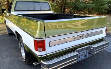 Chevrolet-C-10-1973-Standard-Cab-Pickup-28