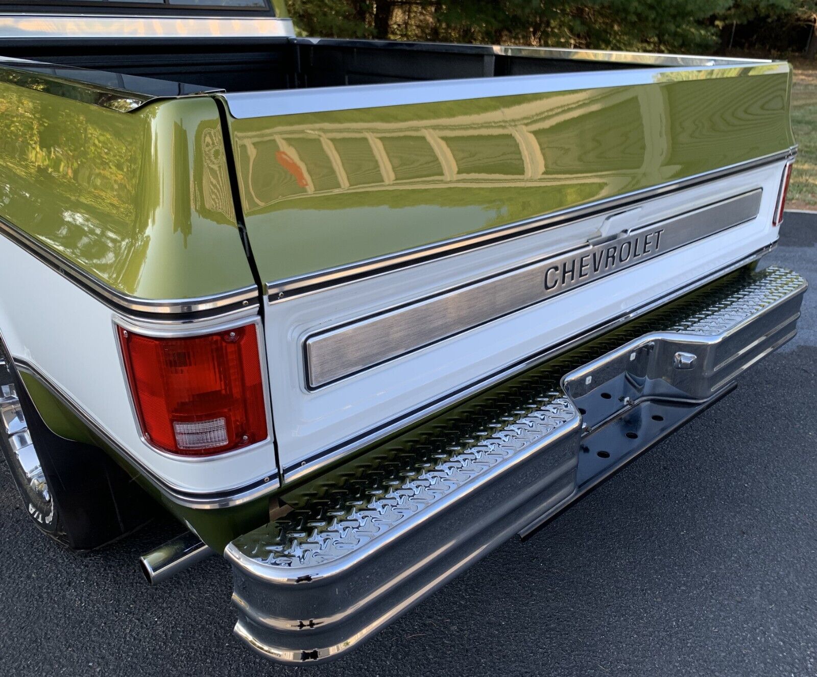 Chevrolet-C-10-1973-Standard-Cab-Pickup-30