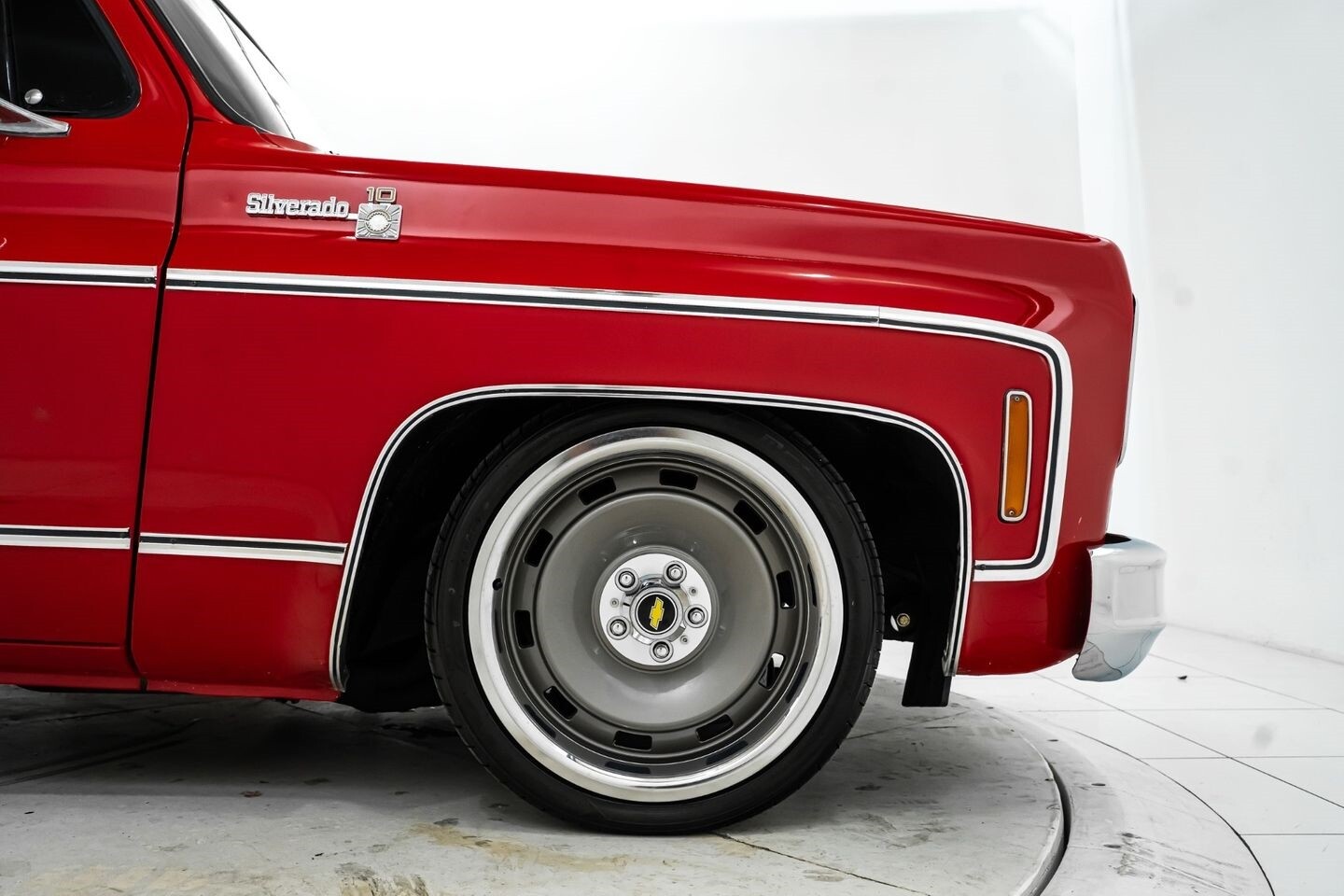 Chevrolet-C-10-1975-Pickup-Truck-15