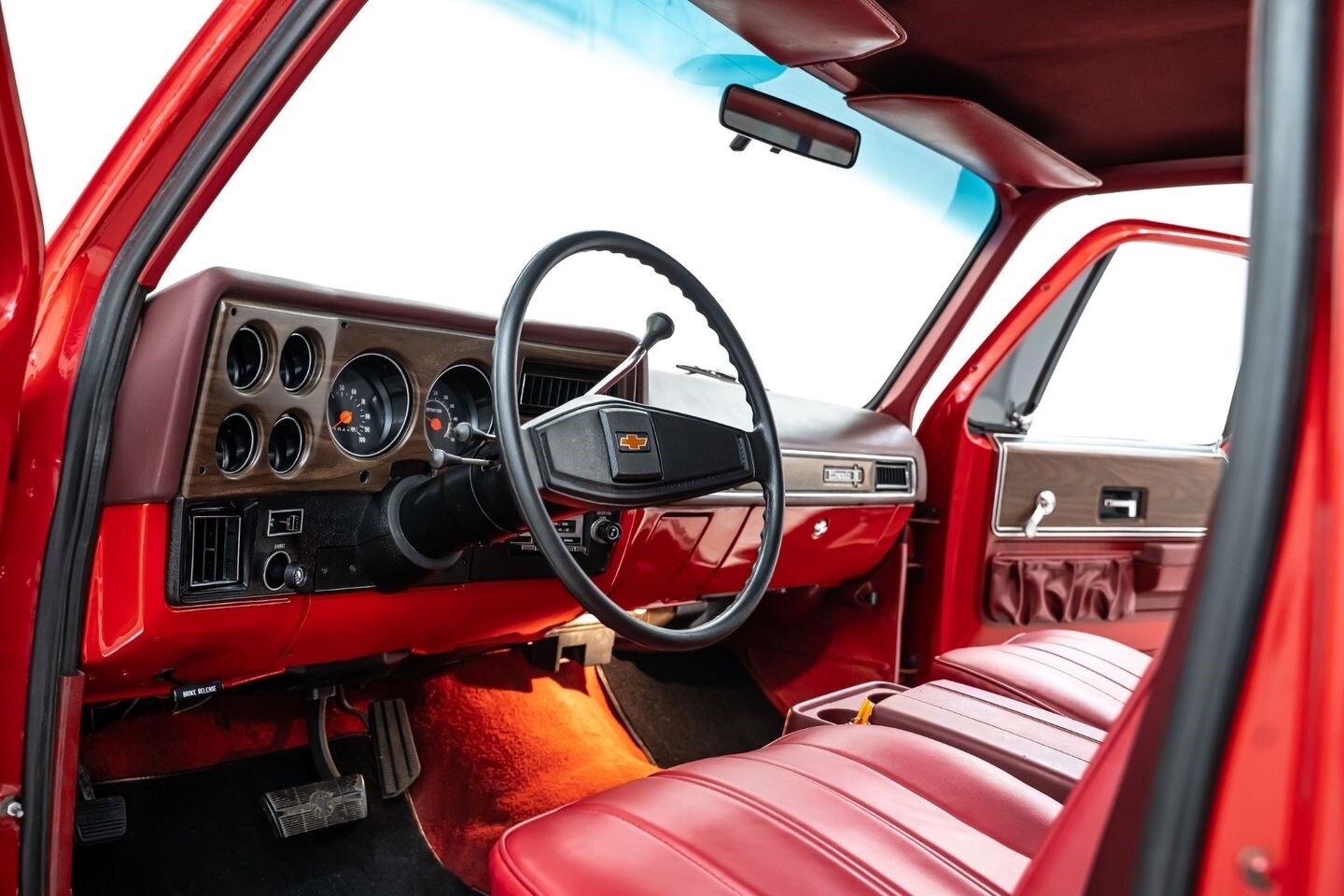 Chevrolet-C-10-1975-Pickup-Truck-21
