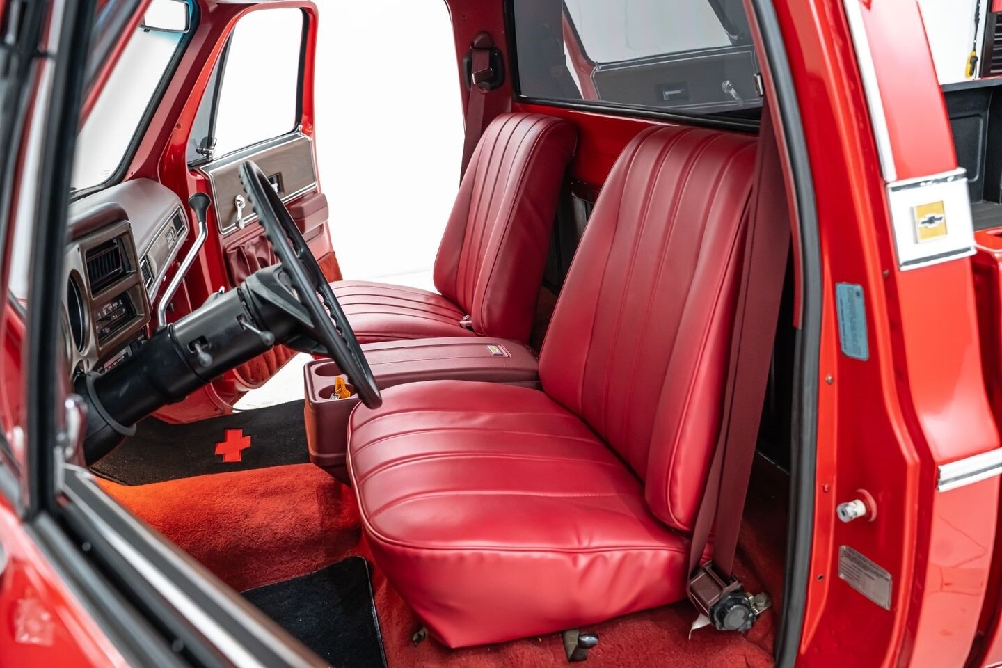 Chevrolet-C-10-1975-Pickup-Truck-22