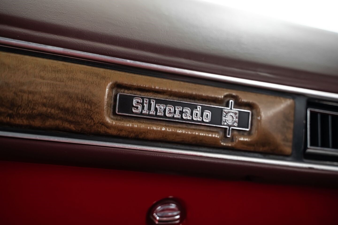 Chevrolet-C-10-1975-Pickup-Truck-32