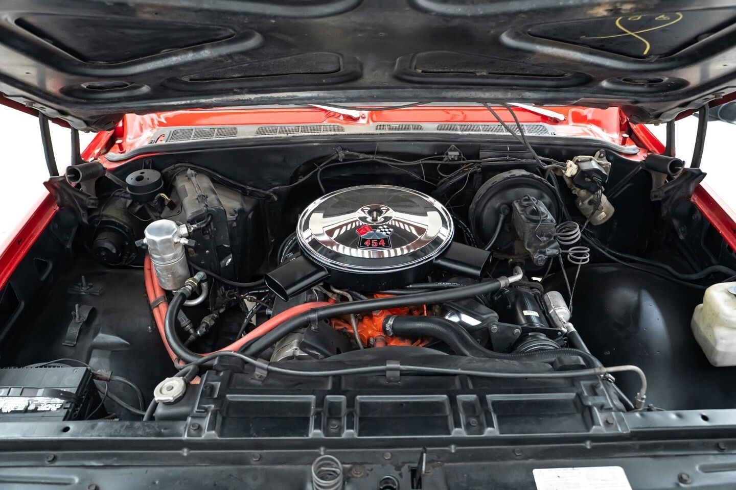 Chevrolet-C-10-1975-Pickup-Truck-34