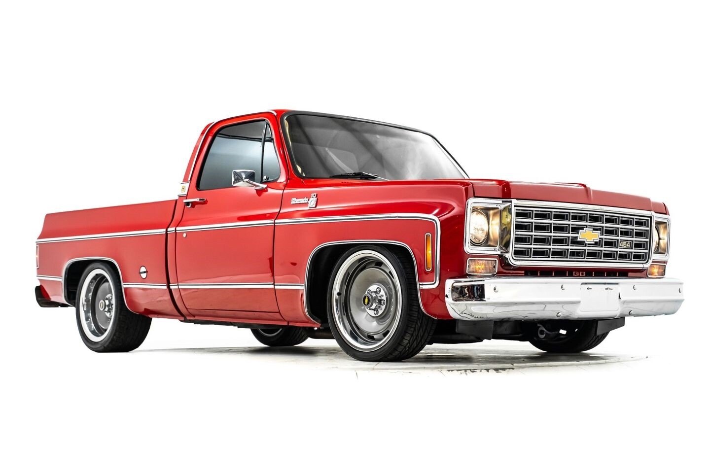 Chevrolet-C-10-1975-Pickup-Truck-5