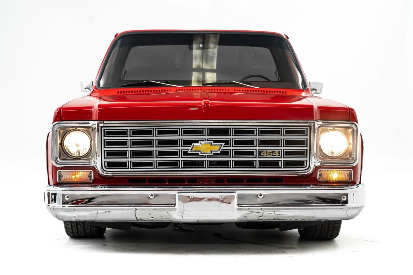 Chevrolet-C-10-1975-Pickup-Truck-6