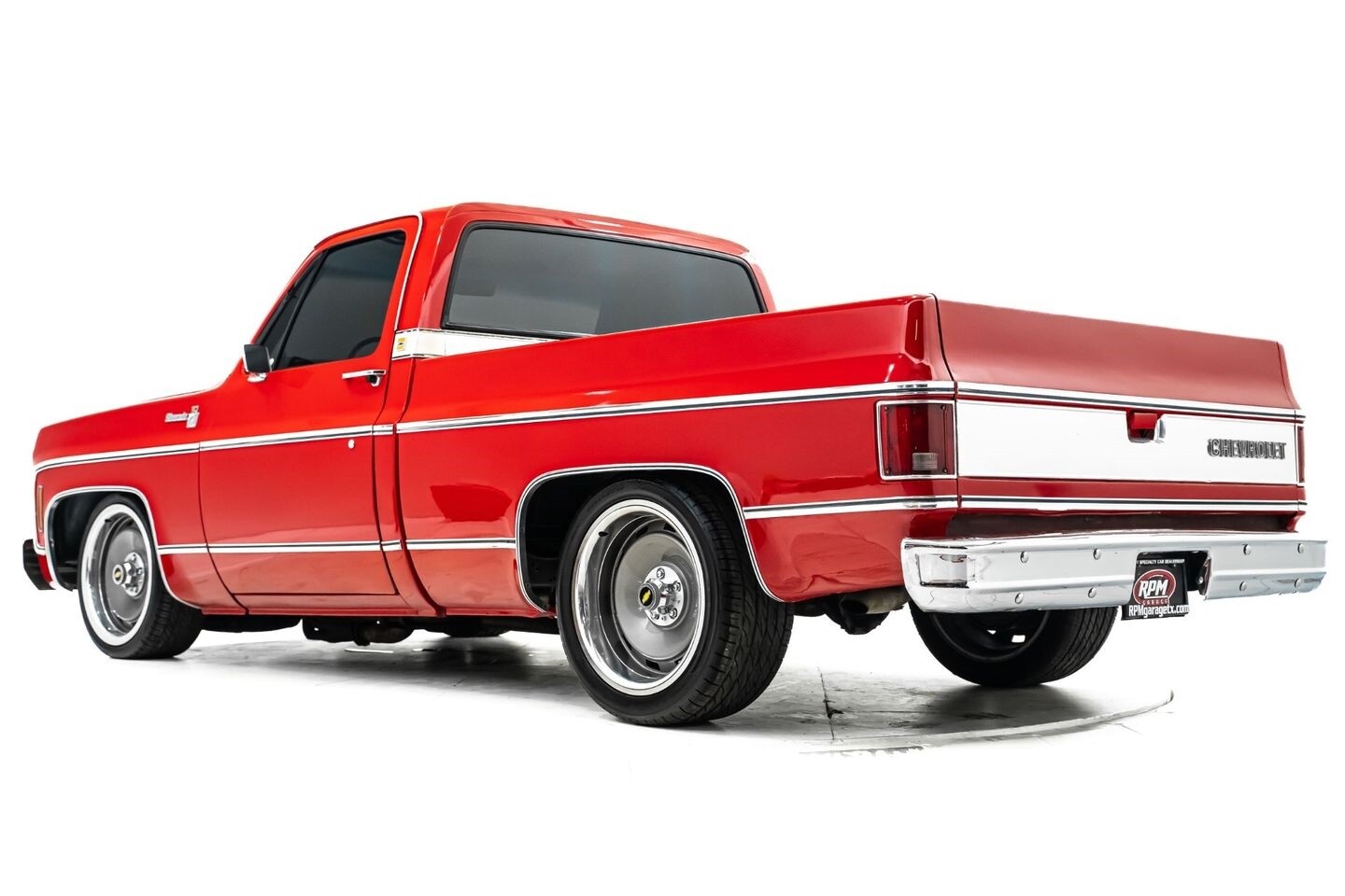 Chevrolet-C-10-1975-Pickup-Truck-9