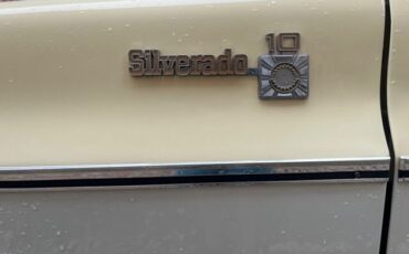 Chevrolet-C-10-1975-Standard-Cab-Pickup-18