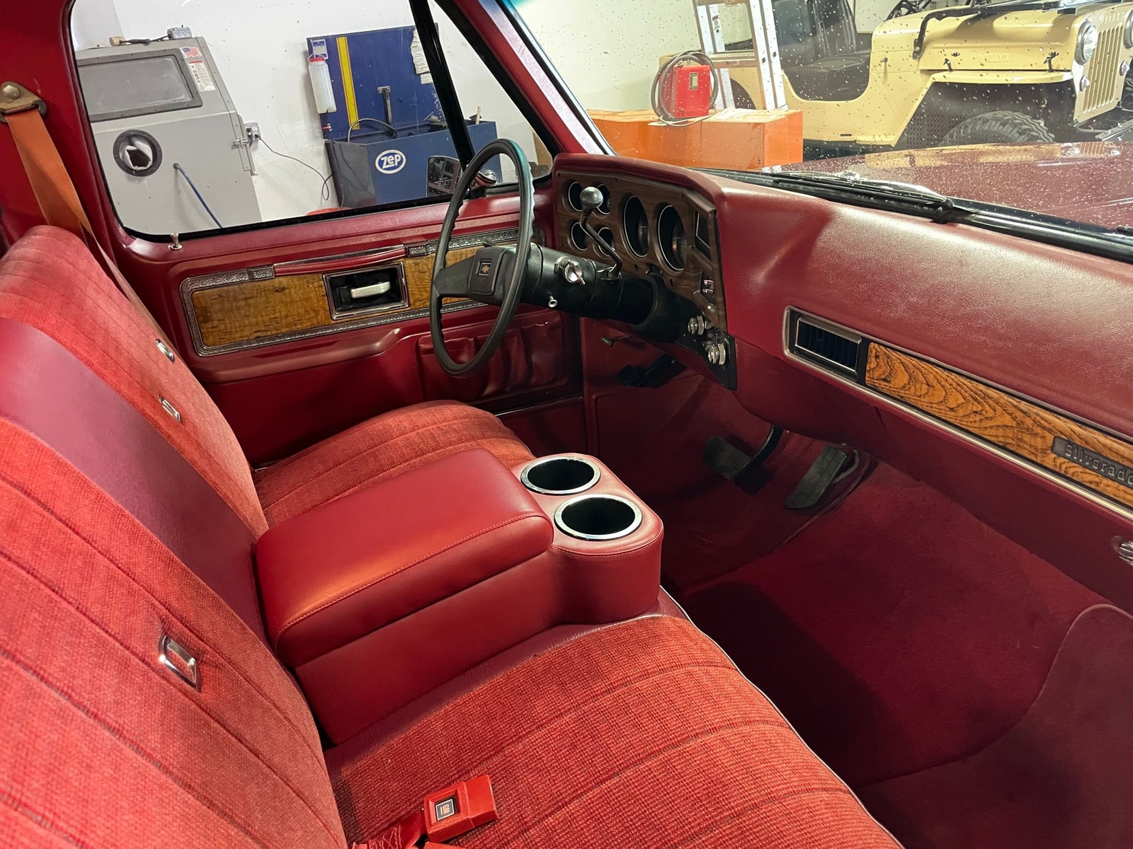 Chevrolet-C-10-1977-7