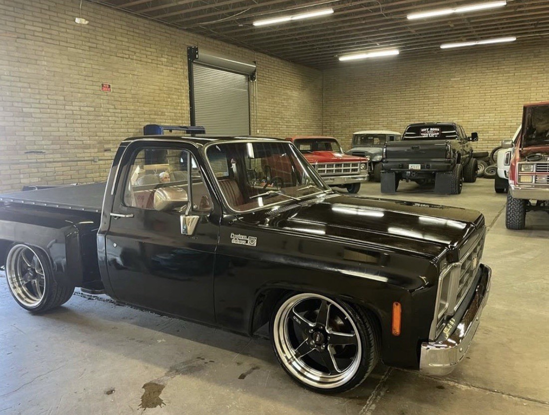 Chevrolet-C-10-1979-Standard-Cab-Pickup-1