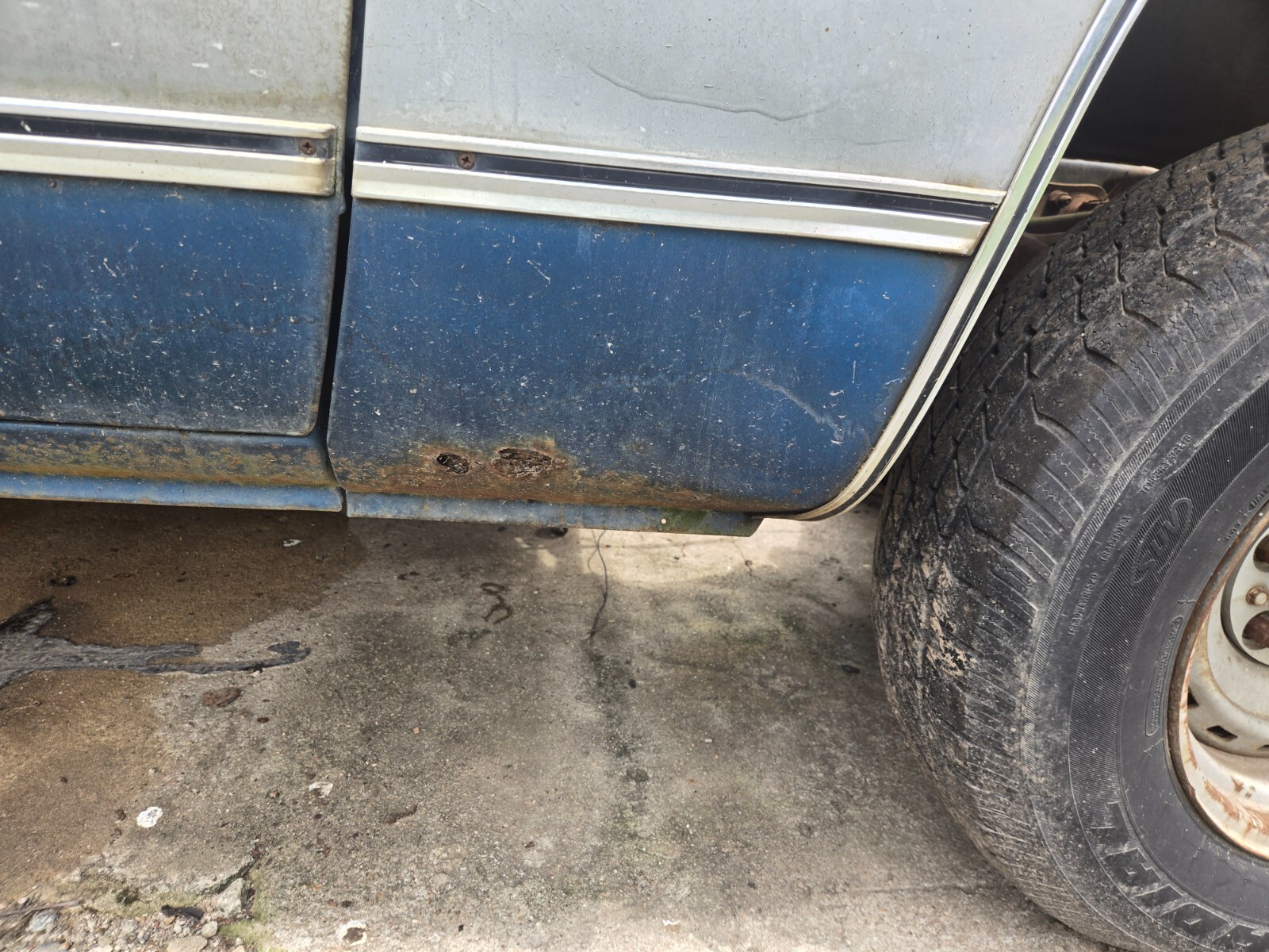 Chevrolet-C-10-1980-Standard-Cab-Pickup-14