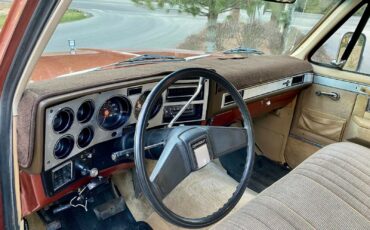 Chevrolet-C-10-1982-5