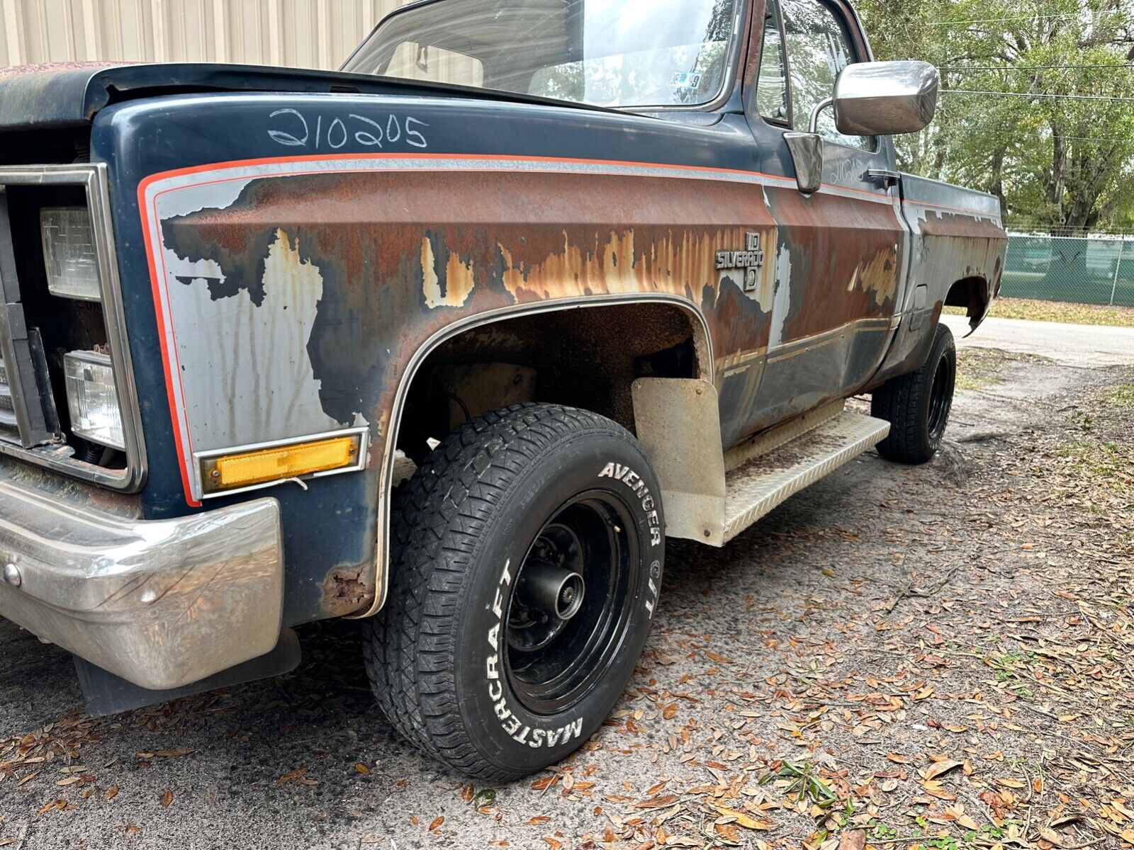 Chevrolet-C-10-1983-1