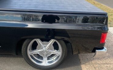 Chevrolet-C-10-1984-25