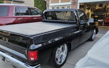 Chevrolet-C-10-1984-7