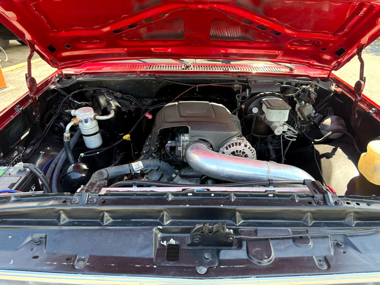 Chevrolet-C-10-1984-Truck-10