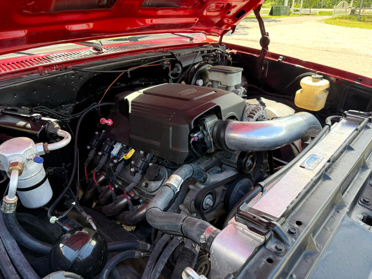 Chevrolet-C-10-1984-Truck-12