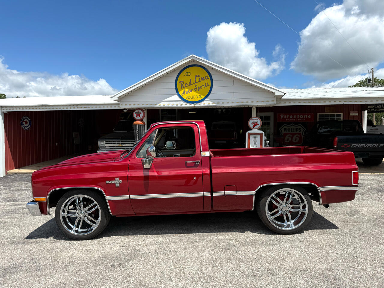 Chevrolet-C-10-1984-Truck-2