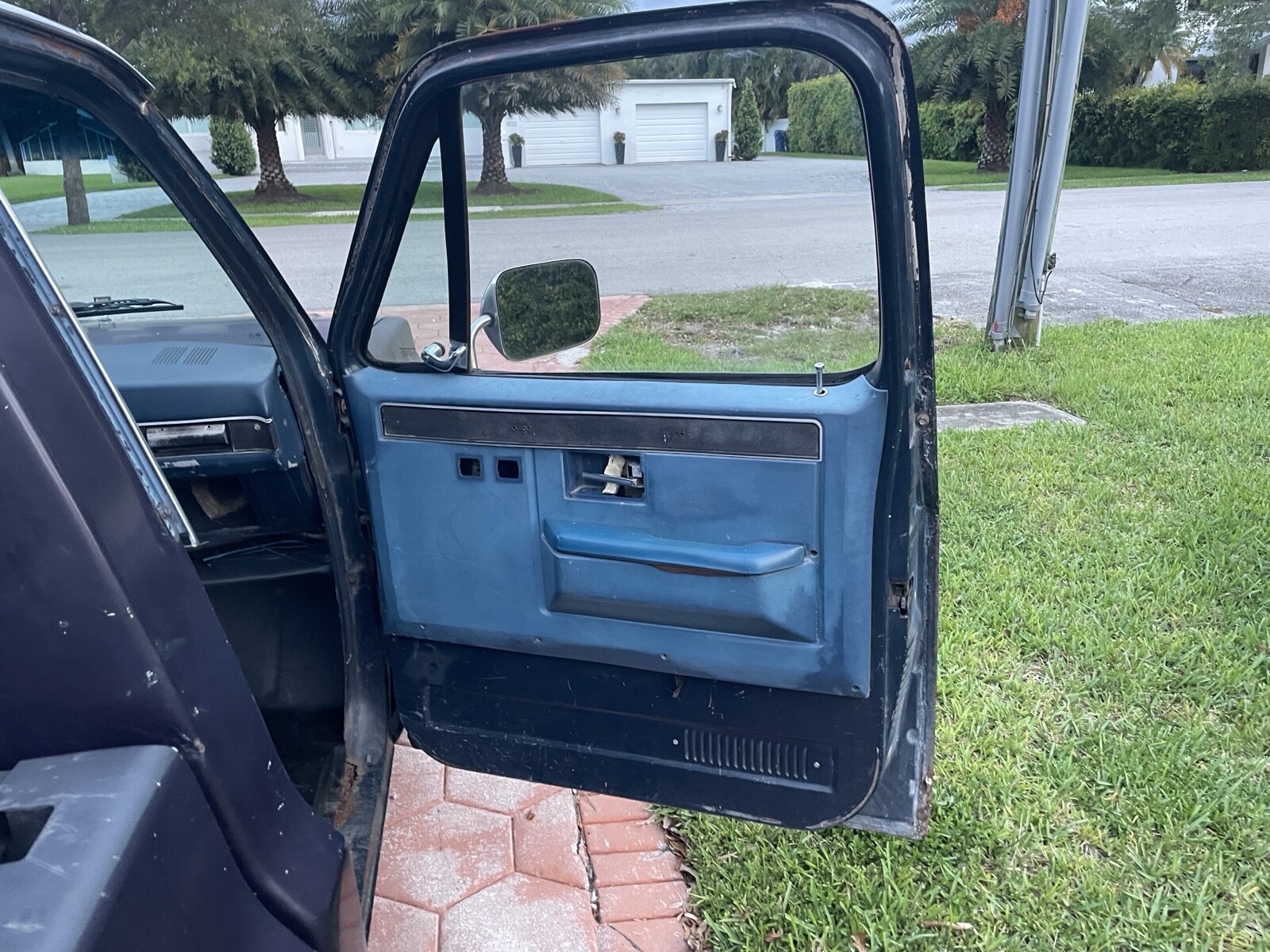 Chevrolet-C-10-1985-11