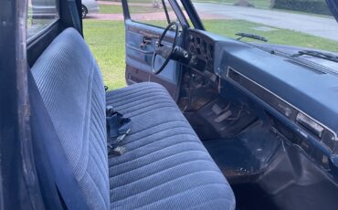 Chevrolet-C-10-1985-12