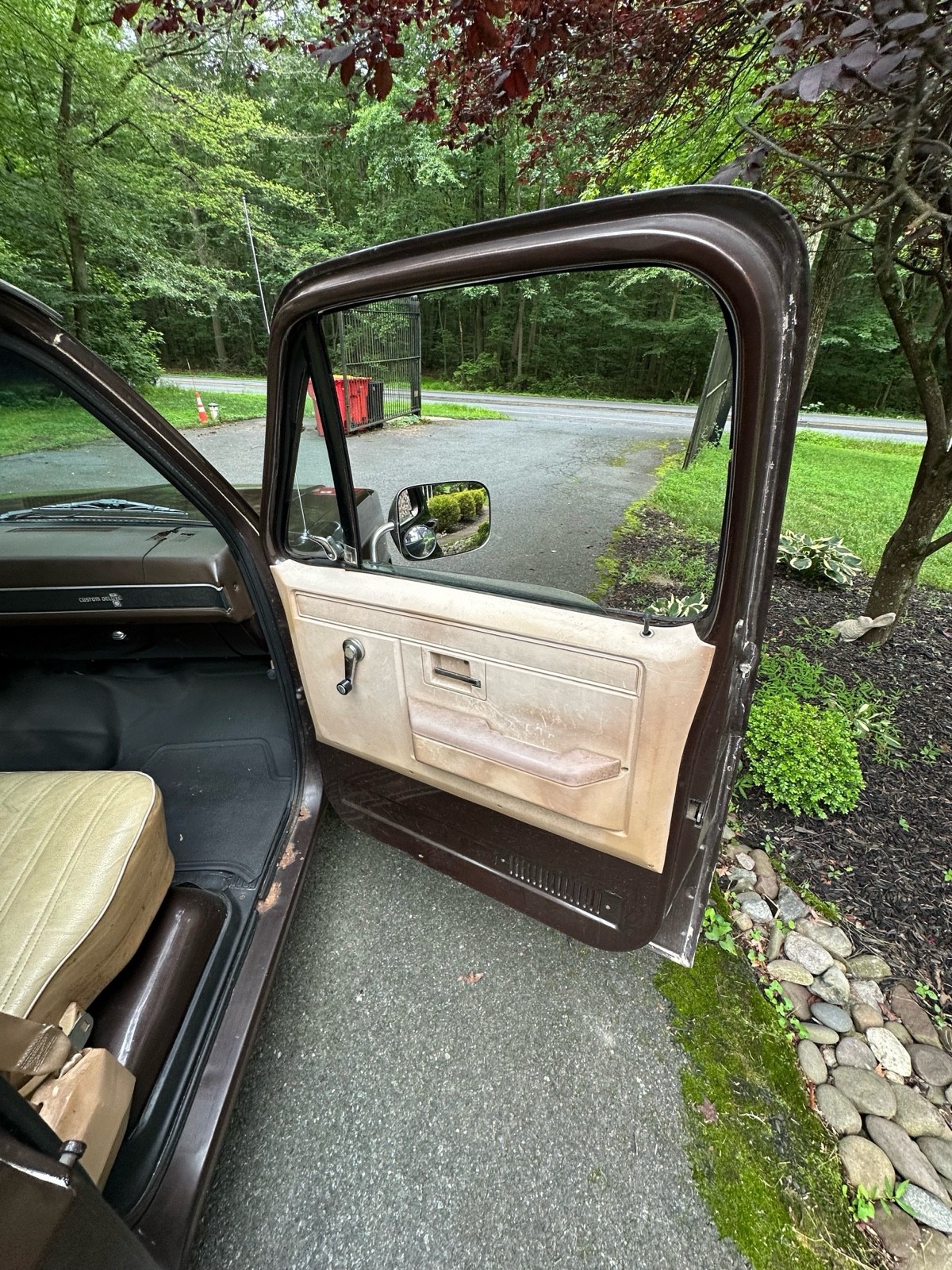 Chevrolet-C-10-1985-12