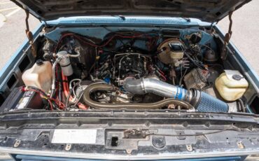 Chevrolet-C-10-1985-2-Door-10