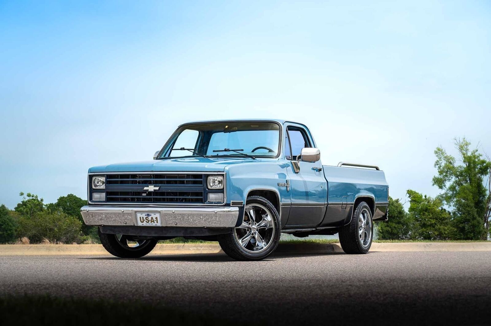 Chevrolet-C-10-1985-2-Door-13