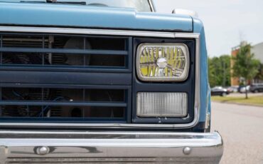Chevrolet-C-10-1985-2-Door-18