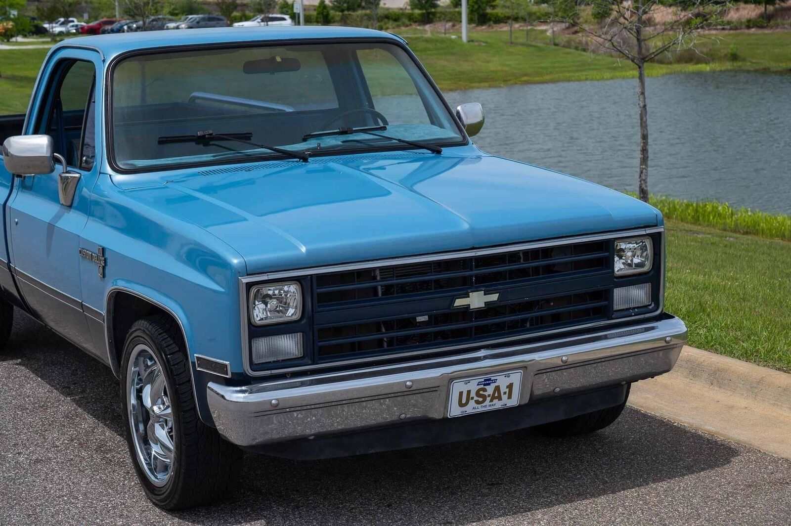 Chevrolet-C-10-1985-2-Door-25