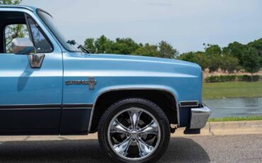 Chevrolet-C-10-1985-2-Door-27