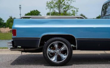 Chevrolet-C-10-1985-2-Door-29