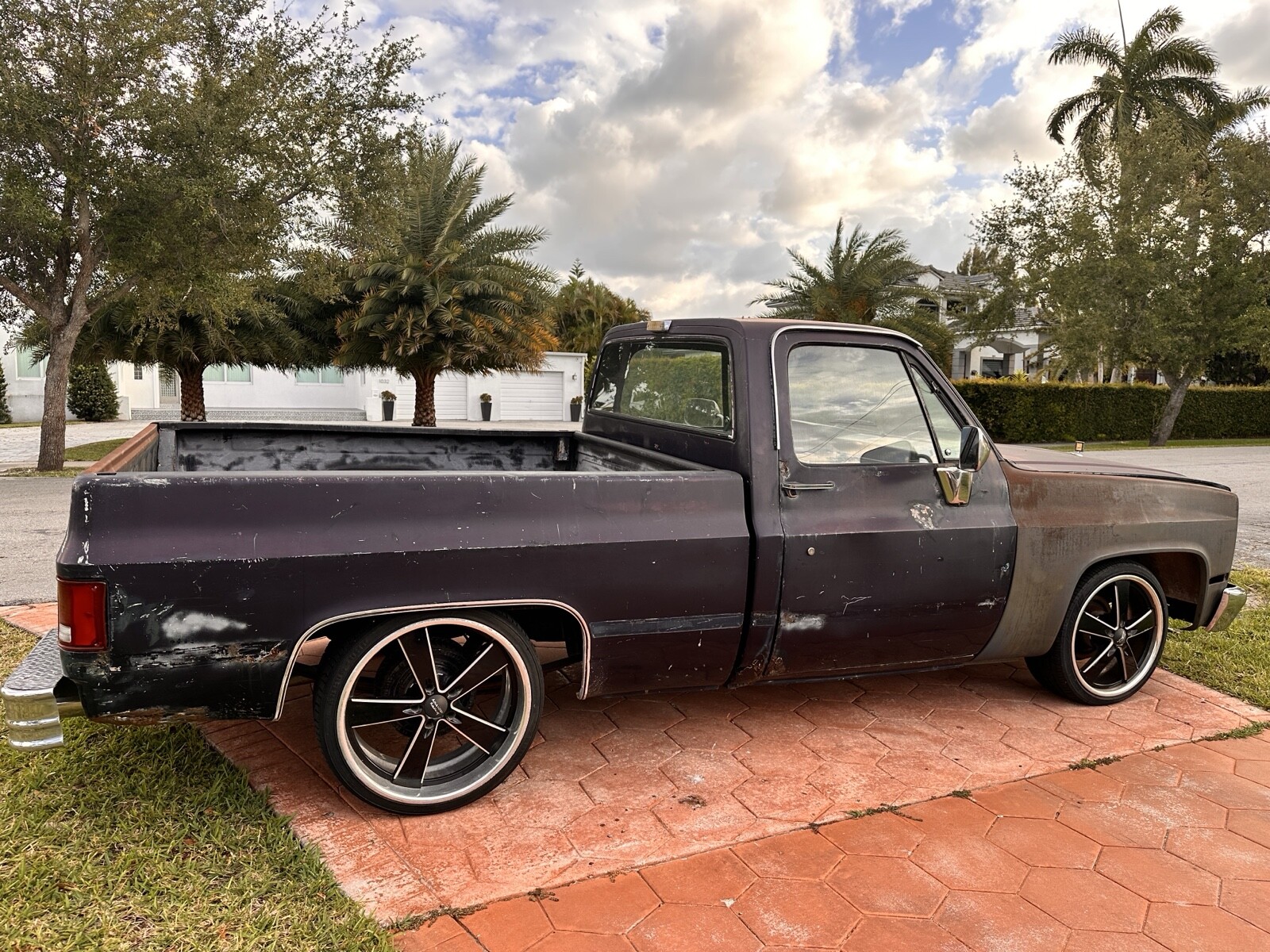 Chevrolet-C-10-1985-3
