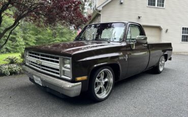 Chevrolet-C-10-1985