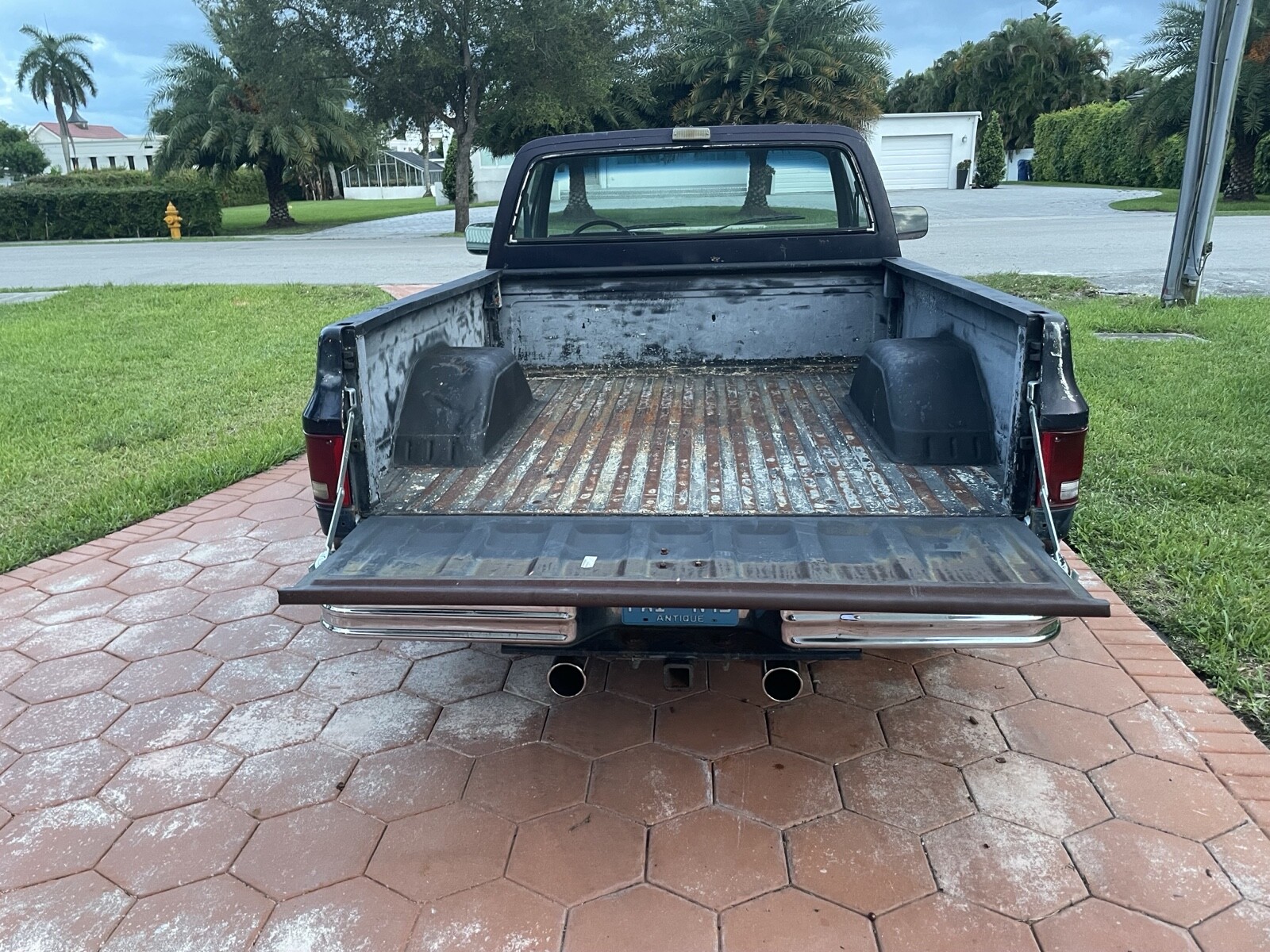 Chevrolet-C-10-1985-4
