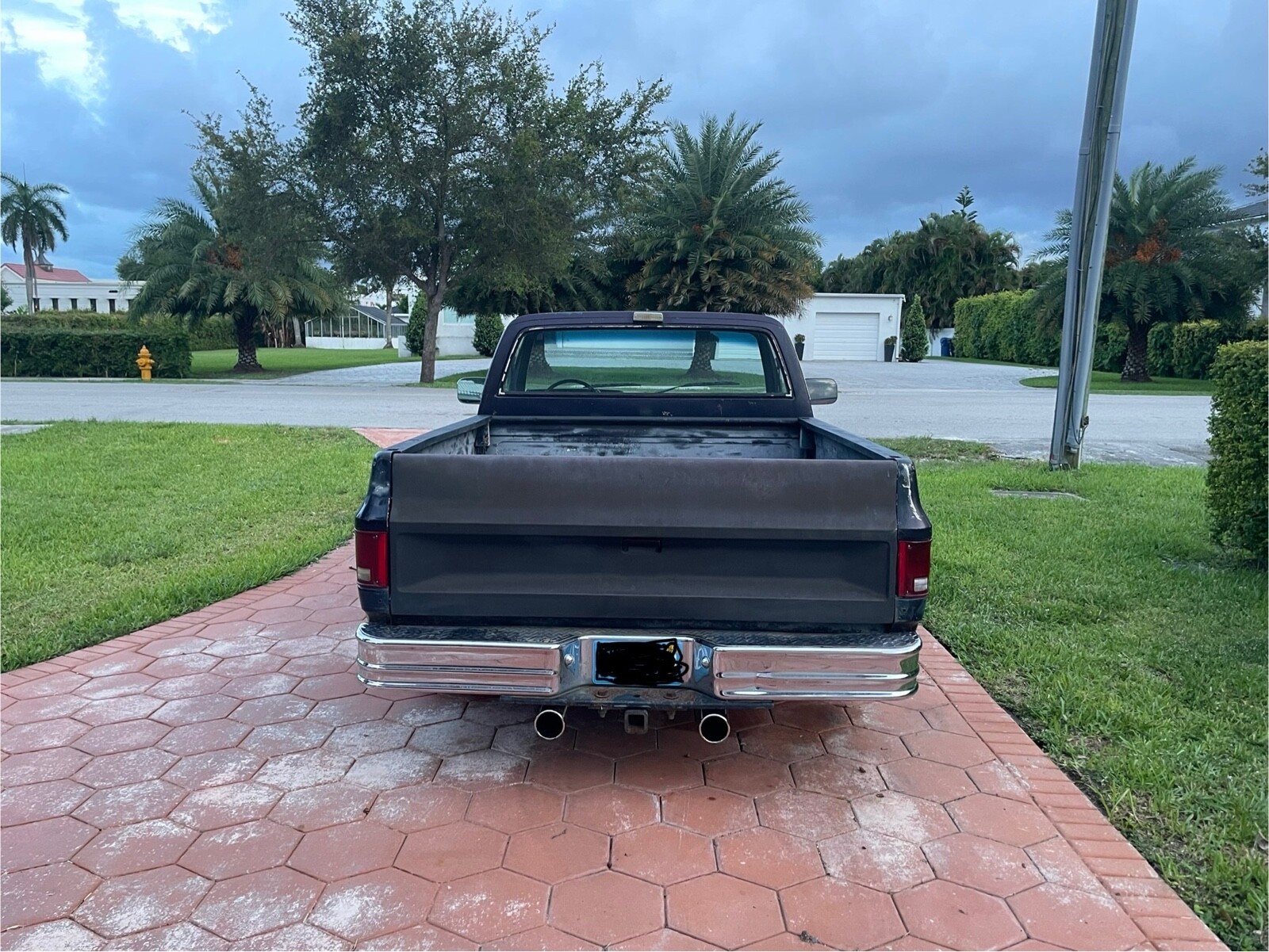 Chevrolet-C-10-1985-5