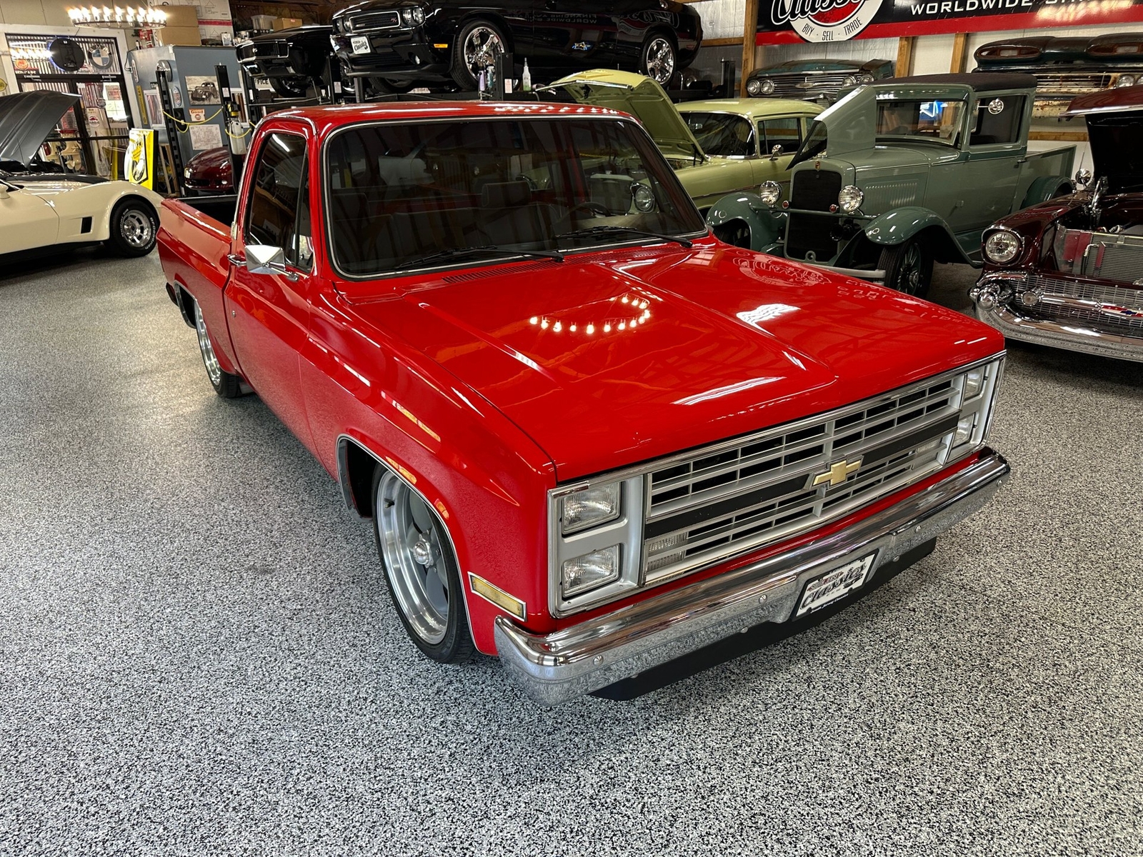 Chevrolet-C-10-1985-Pickup-Truck-10