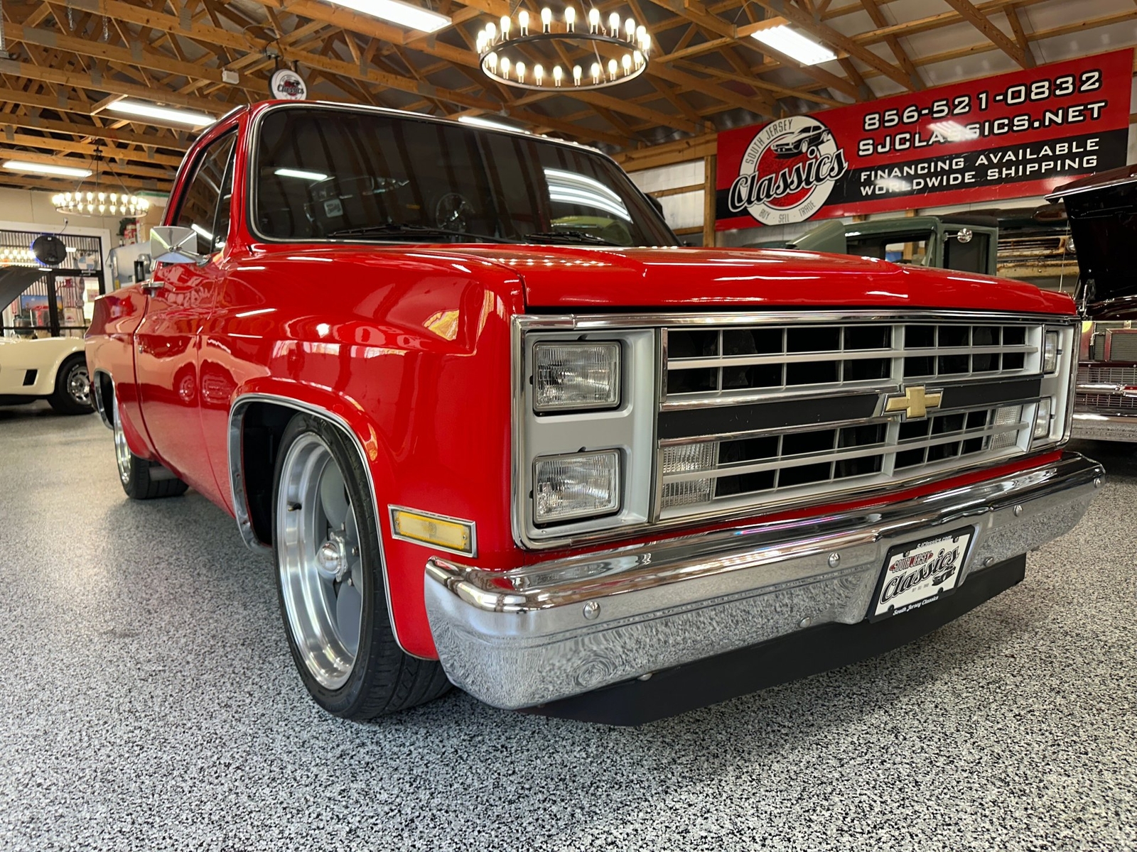 Chevrolet-C-10-1985-Pickup-Truck-12