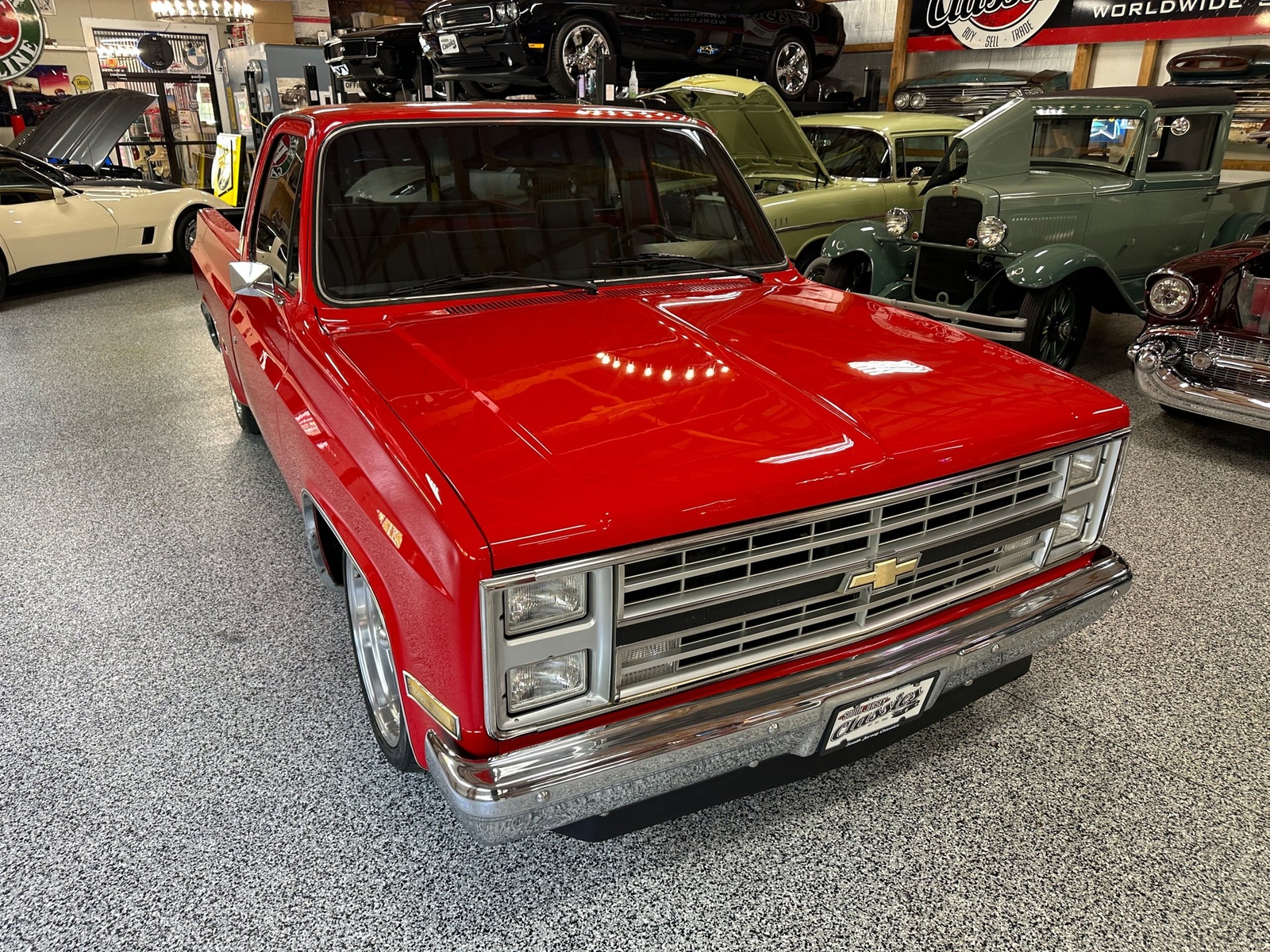 Chevrolet-C-10-1985-Pickup-Truck-15