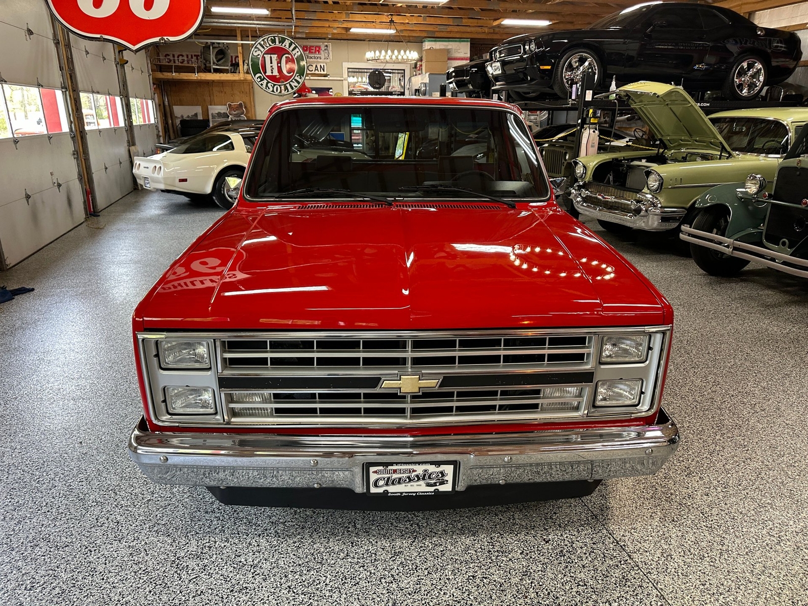 Chevrolet-C-10-1985-Pickup-Truck-19