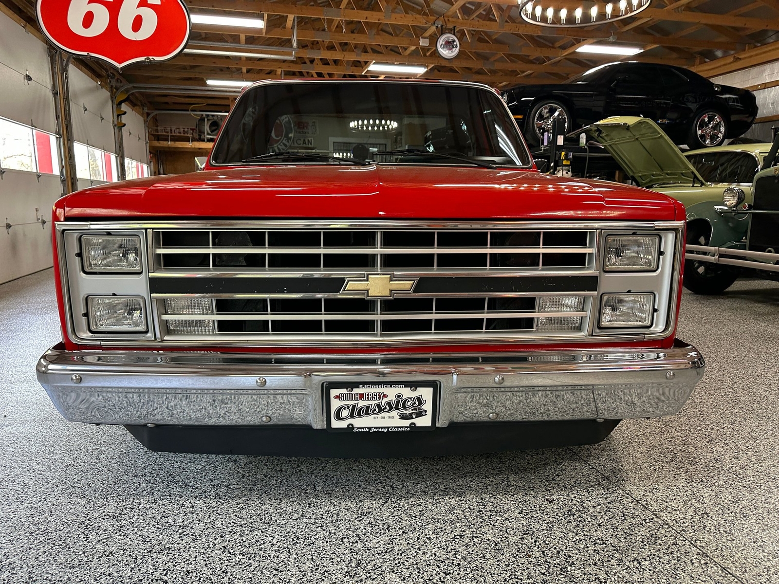 Chevrolet-C-10-1985-Pickup-Truck-21
