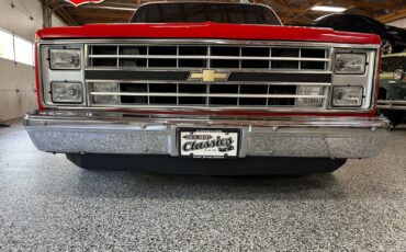 Chevrolet-C-10-1985-Pickup-Truck-22