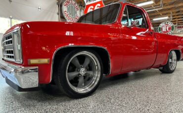 Chevrolet-C-10-1985-Pickup-Truck-27